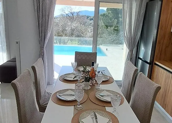 Andrionas Private Pool & Total Privacy * Corfu (city)